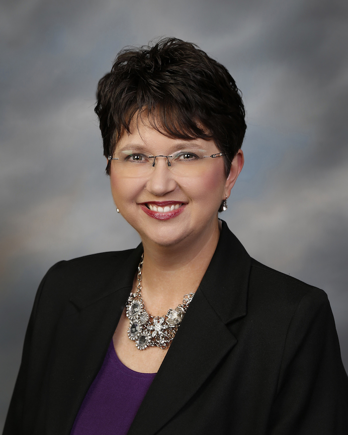 Deanna-s headshot insurance-agent-batesville-ar